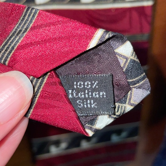 Pair of Vintage Italian Silk Men’s Ties - Picture 12 of 12